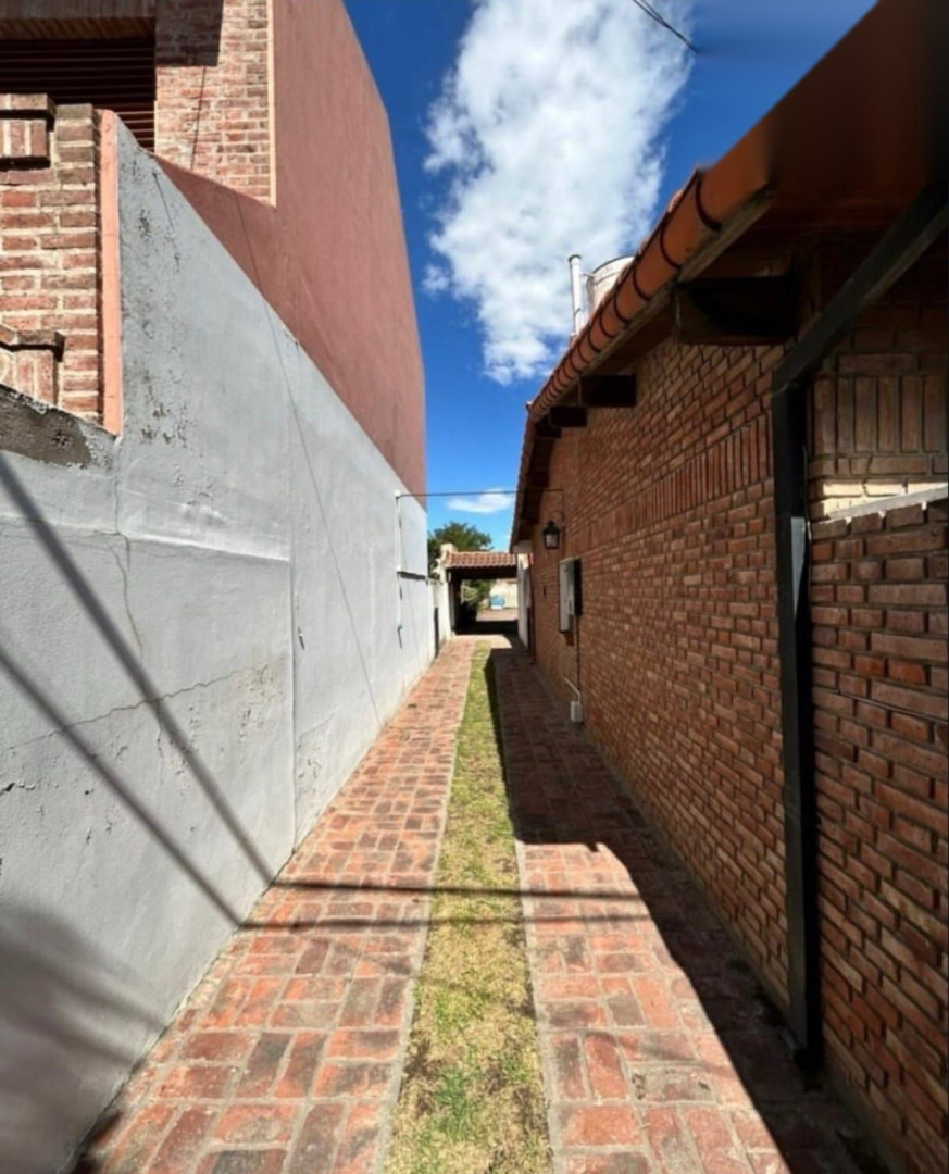Casa en Venta en Colombia 75,  Bahía Blanca - Bahía Blanca Propiedades | SITIO OFICIAL l