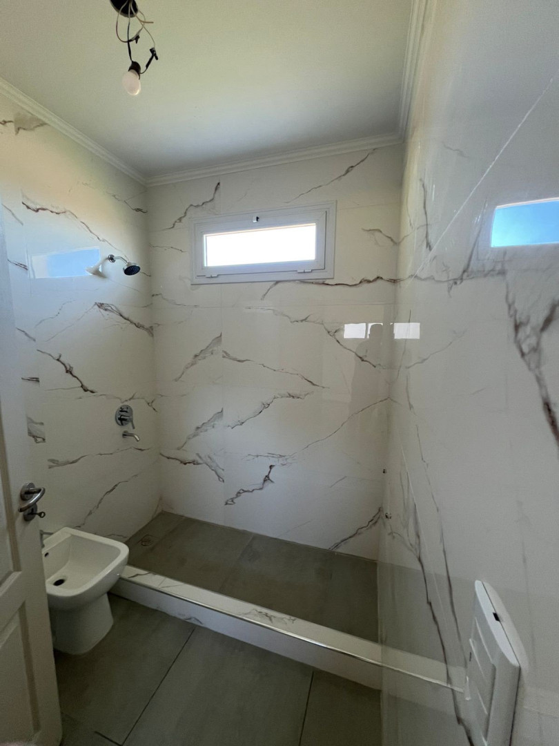 Casa en Venta en Charcas 5205, Las Acacias, Bahía Blanca - Bahía Blanca Propiedades | SITIO OFICIAL l