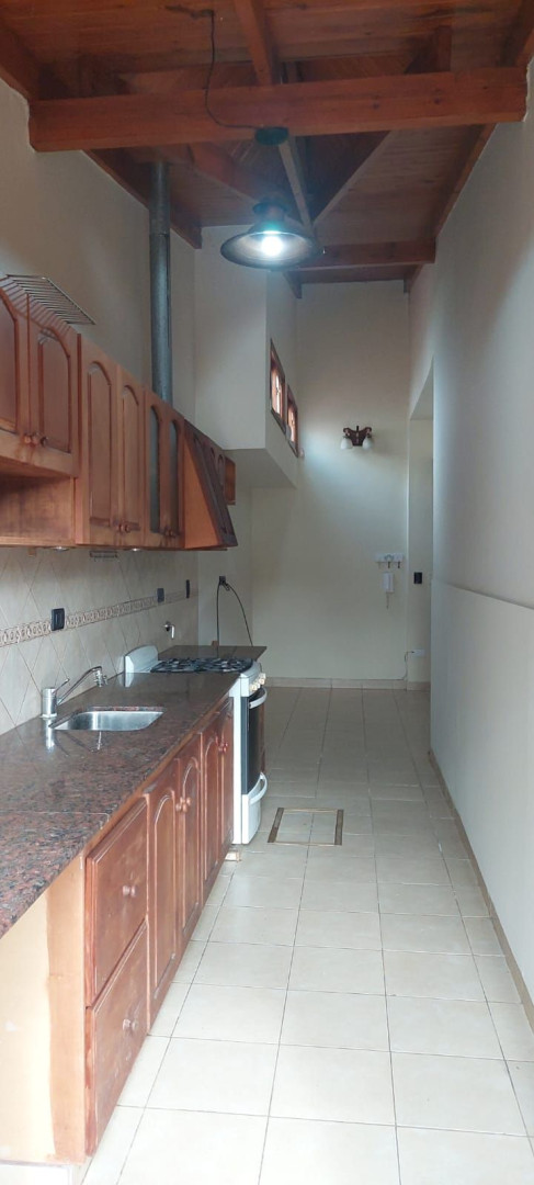 Casa en Alquiler en Nicolas Perez 13, Los Almendros, Bahía Blanca - Bahía Blanca Propiedades | SITIO OFICIAL l