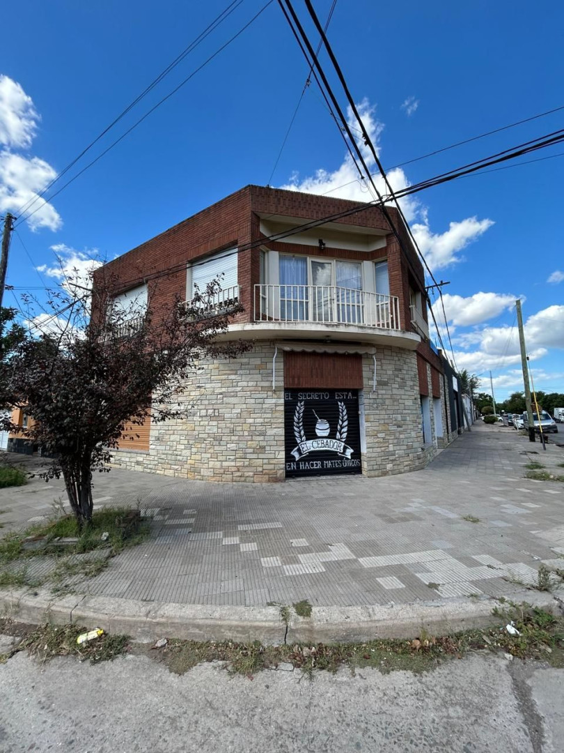 Casa en Venta en Granada Esq. Pueyrredon,  Bahía Blanca - Bahía Blanca Propiedades | SITIO OFICIAL l