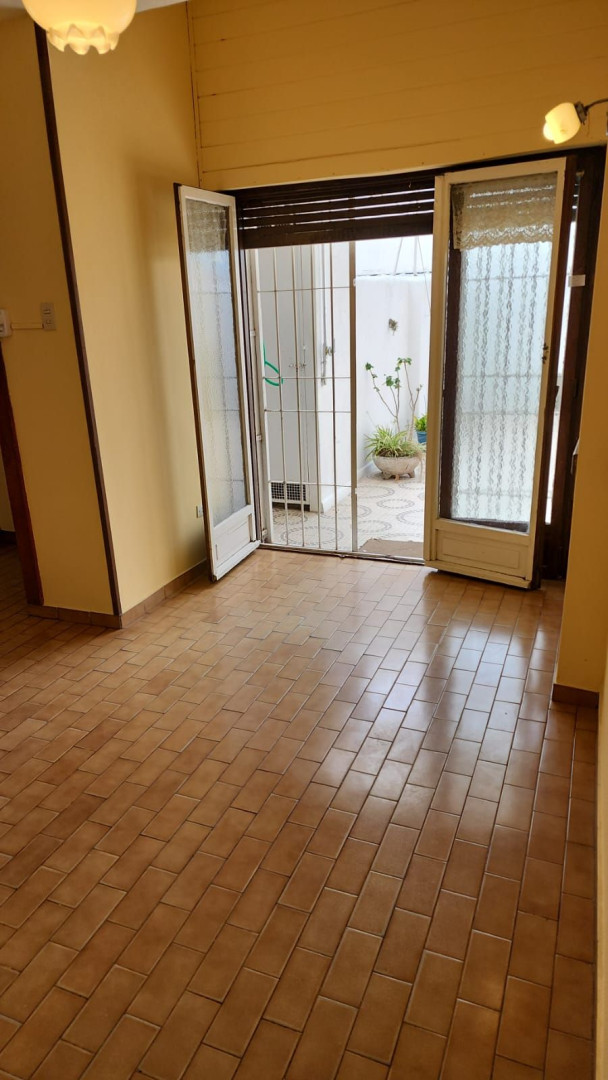 Casa en Alquiler en Hipolito Yrigoyen 261, Centro, Bahía Blanca - Bahía Blanca Propiedades | SITIO OFICIAL l