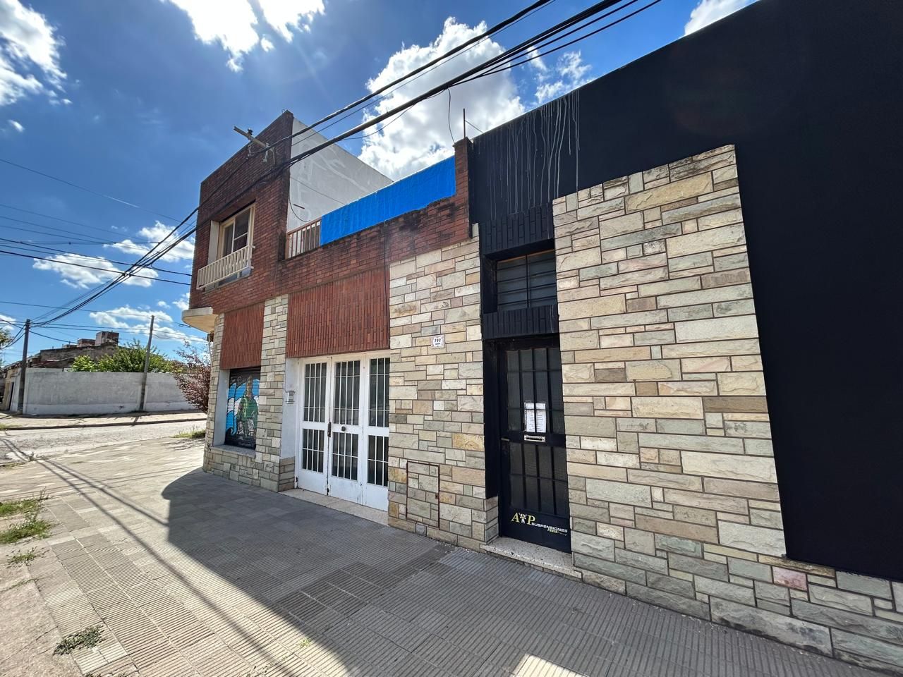 Casa en Venta en Granada Esq. Pueyrredon,  Bahía Blanca - Bahía Blanca Propiedades | SITIO OFICIAL l