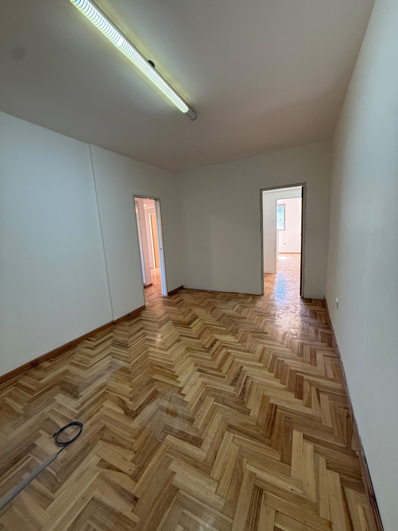 Oficina en Alquiler en Las Heras 124, Centro, Bahía Blanca - Bahía Blanca Propiedades | SITIO OFICIAL l