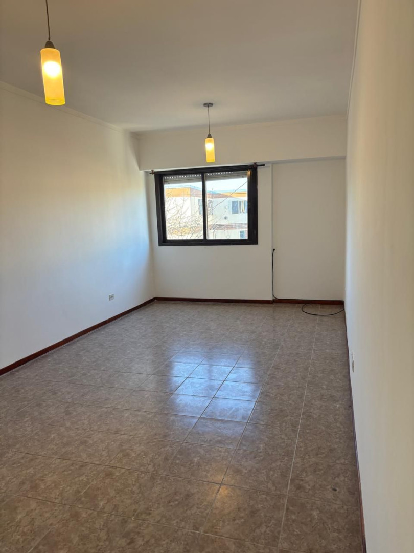 Departamento en Alquiler en Perú 760, 1° Piso, Universitario, Bahía Blanca - Bahía Blanca Propiedades | SITIO OFICIAL l
