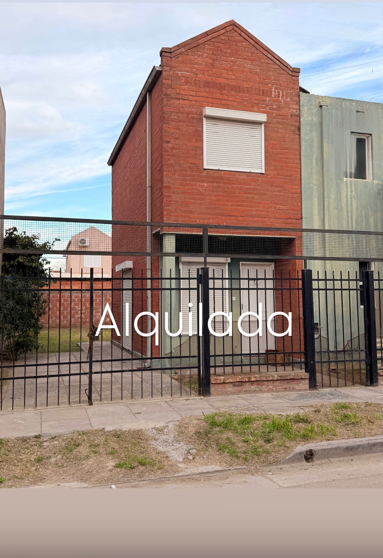 Casa en Alquiler en Pje Rita Rodríguez De Sagari Al 800, Luz y Fuerza, Bahía Blanca - Bahía Blanca Propiedades | SITIO OFICIAL l
