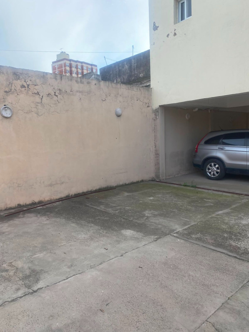Cochera en Alquiler en Amundsen 673, Centro, Bahía Blanca - Bahía Blanca Propiedades | SITIO OFICIAL l