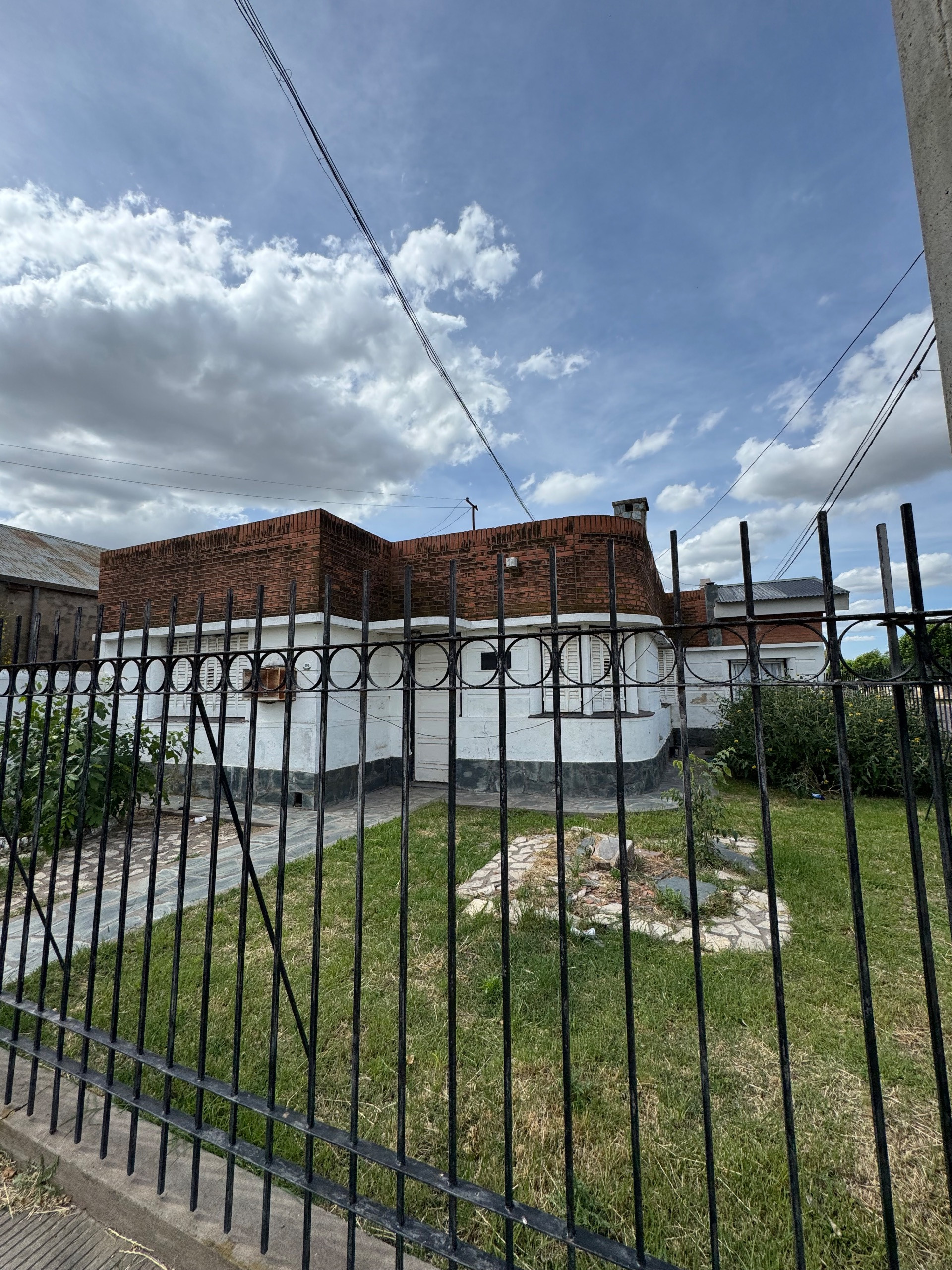 Casa en Venta en José Hernández 119,  Villa Iris - Bahía Blanca Propiedades | SITIO OFICIAL l