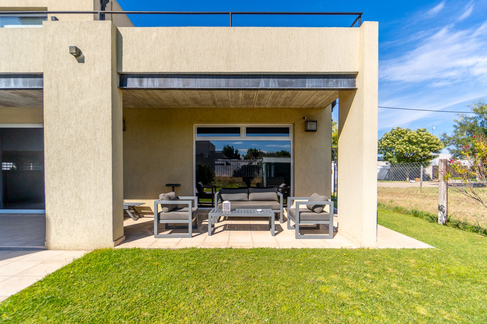 Casa en Venta en Tupac Amaru 2586, Las Cañitas I, Bahía Blanca - Bahía Blanca Propiedades | SITIO OFICIAL l