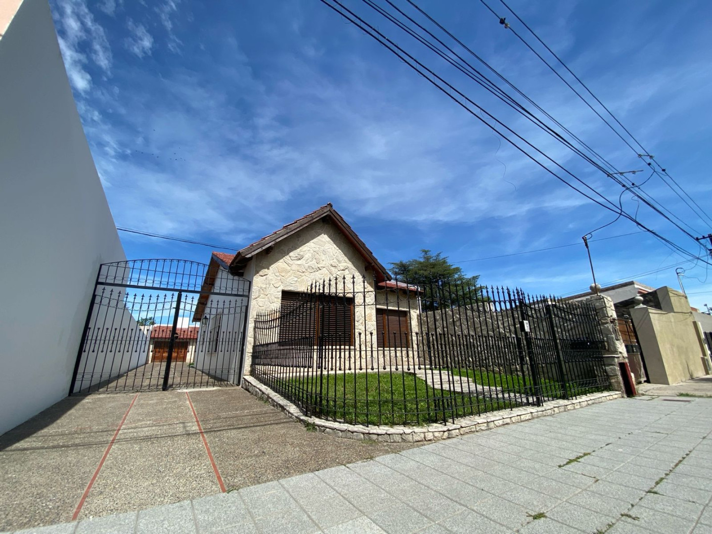 Casa en Venta en TARAPACA 1650, Villa Rosas, Bahía Blanca - Bahía Blanca Propiedades | SITIO OFICIAL l