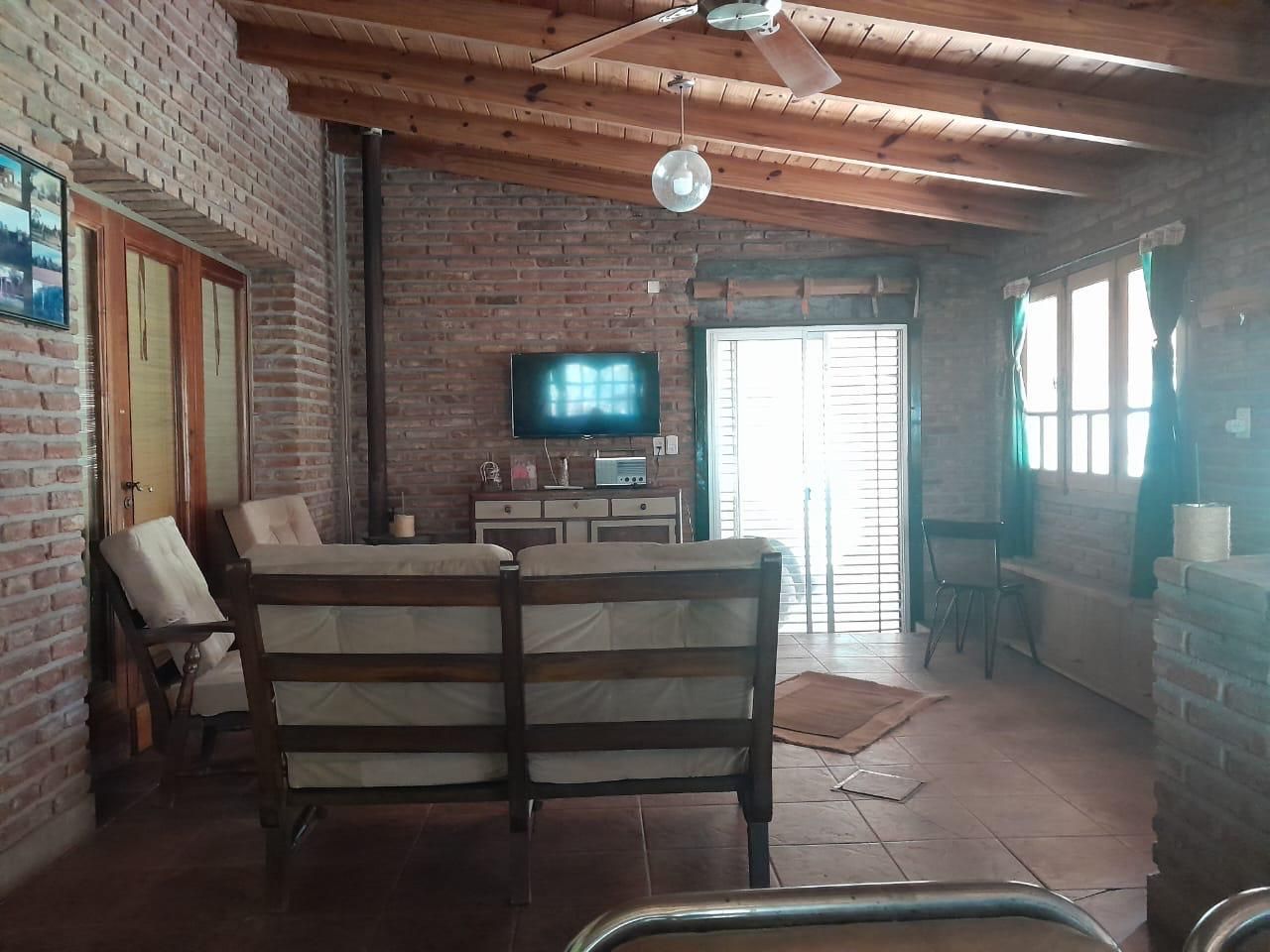 Casa en Venta en Ayacucho Y Lucia Miranda, Los Chañares, Bahía Blanca - Bahía Blanca Propiedades | SITIO OFICIAL l