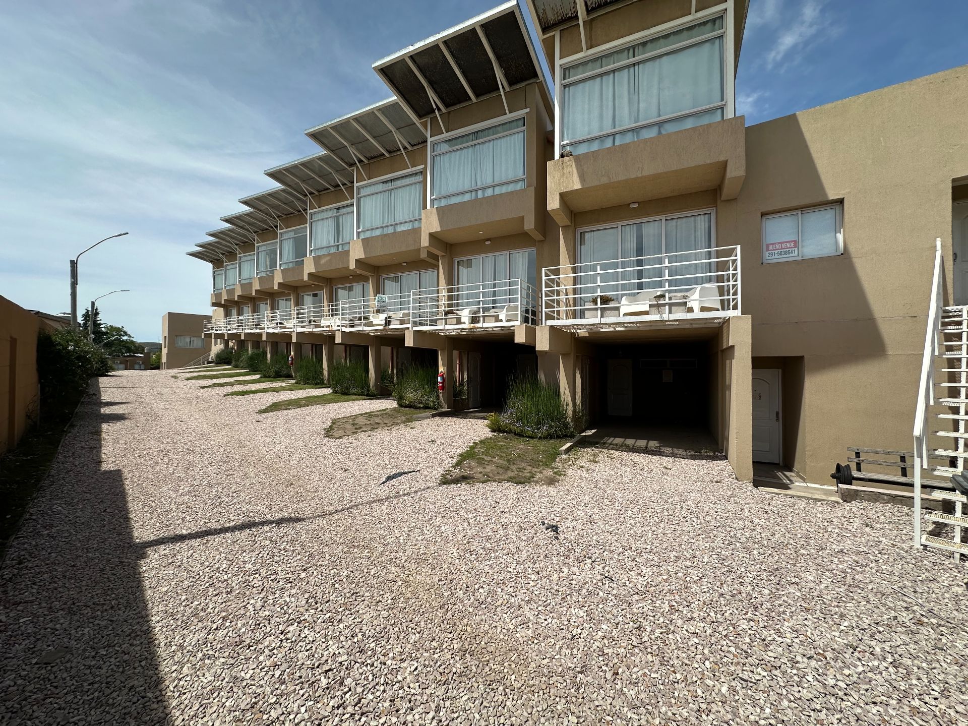 Casa + Departamento en Venta en Curamalal 552, San Bernardo , Sierra de  la Ventana - Bahía Blanca Propiedades | SITIO OFICIAL l