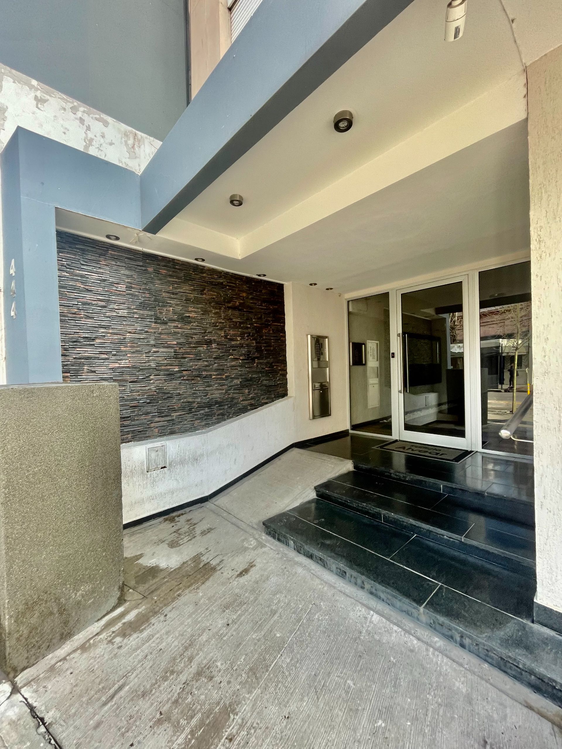 Departamento en Alquiler en Yrigoyen 444, Centro, Bahía Blanca - Bahía Blanca Propiedades | SITIO OFICIAL l