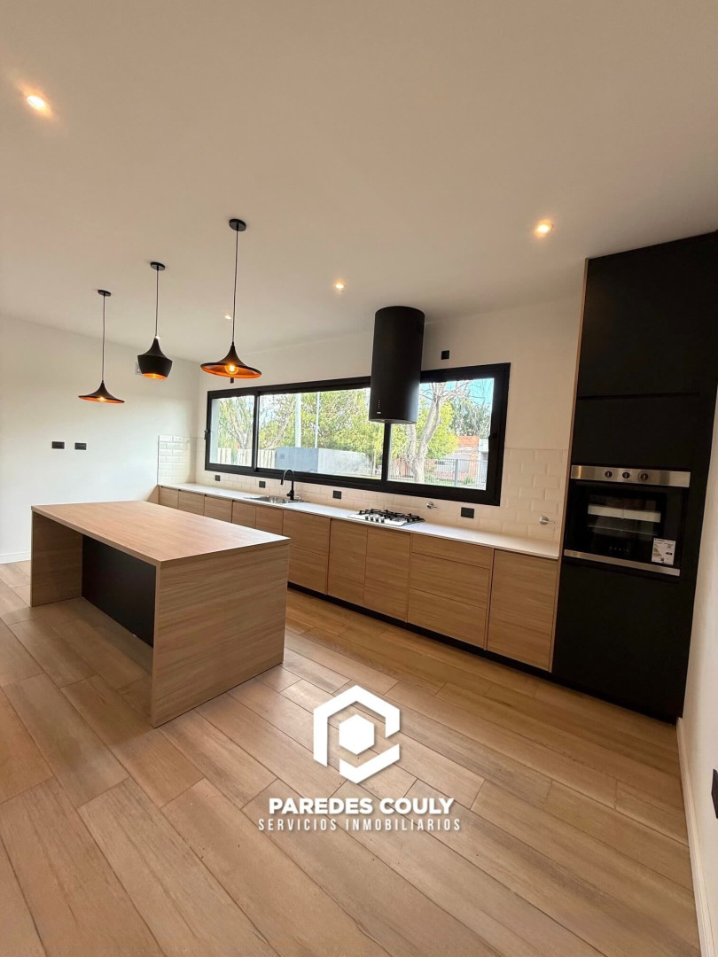Casa en Venta en Pascual De Rogatis Y Yapeyu, Patagonia, Bahía Blanca - Bahía Blanca Propiedades | SITIO OFICIAL l