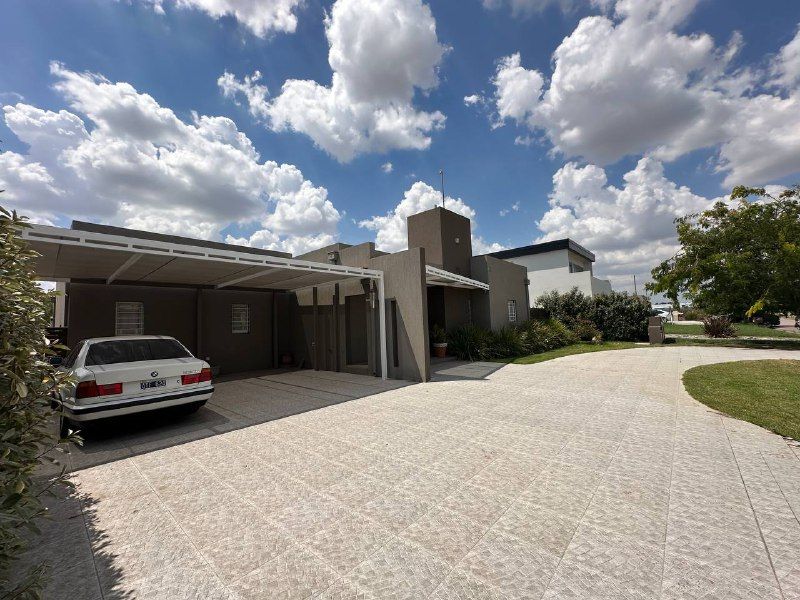 Casa en Venta en Francisco Calendino 983, La Cañada, Bahía Blanca - Bahía Blanca Propiedades | SITIO OFICIAL l