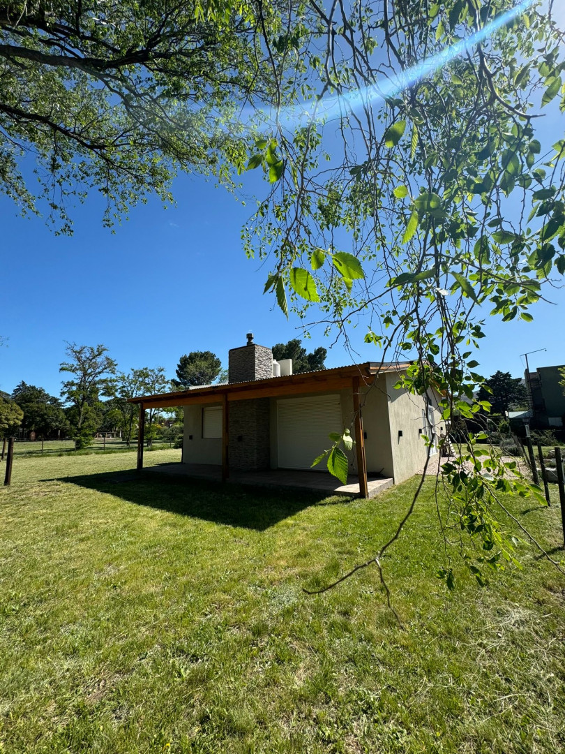 Casa en Venta en Las Acacias ,  Villa Serrana La Gruta - Bahía Blanca Propiedades | SITIO OFICIAL l