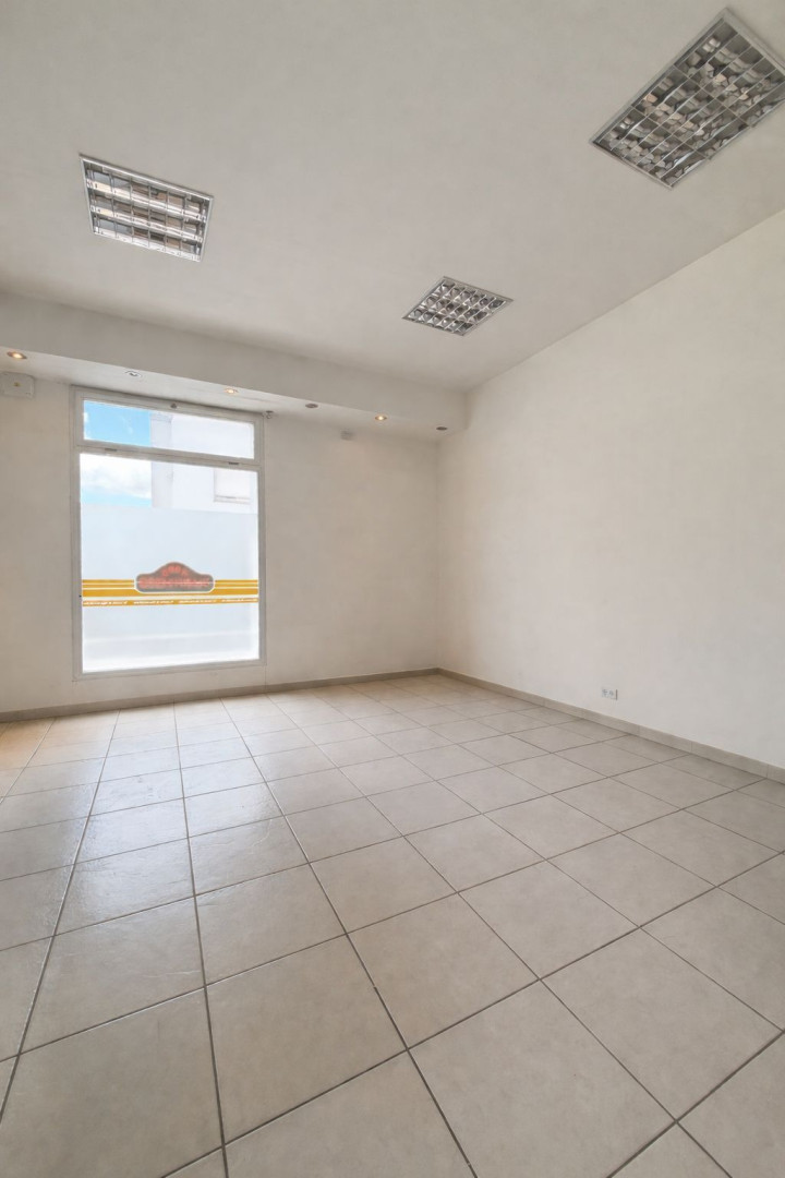 Local en Alquiler en Martiniano Rodriguez 175, Centro, Bahía Blanca - Bahía Blanca Propiedades | SITIO OFICIAL l