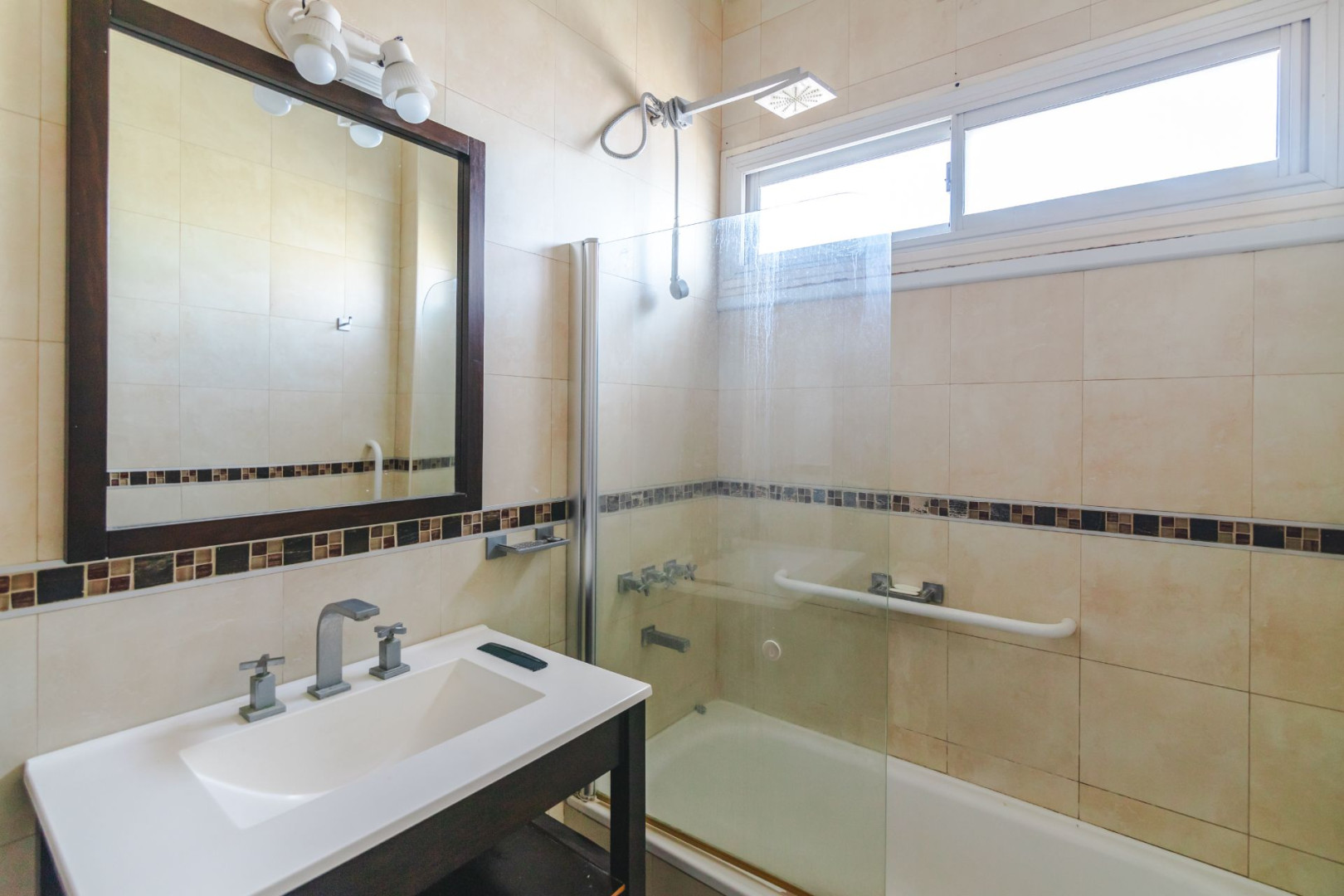 Casa en Venta en Almafuerte 1193,  Bahía Blanca - Bahía Blanca Propiedades | SITIO OFICIAL l