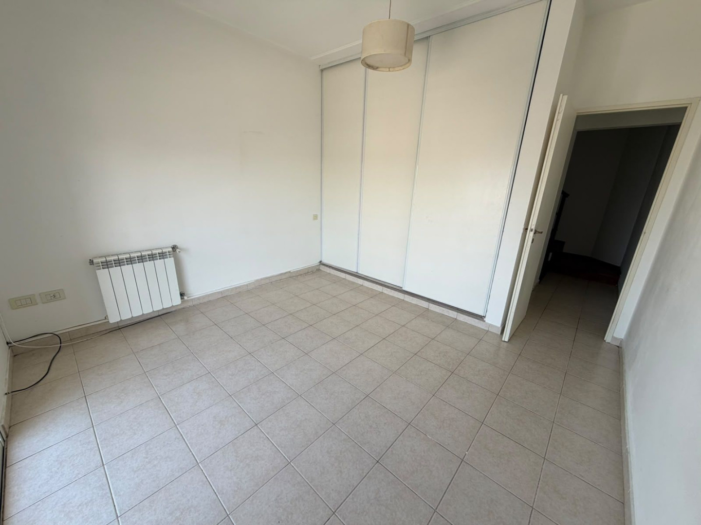 Triplex en Alquiler en Zelarrayan 2594, Los Almendros, Bahía Blanca - Bahía Blanca Propiedades | SITIO OFICIAL l