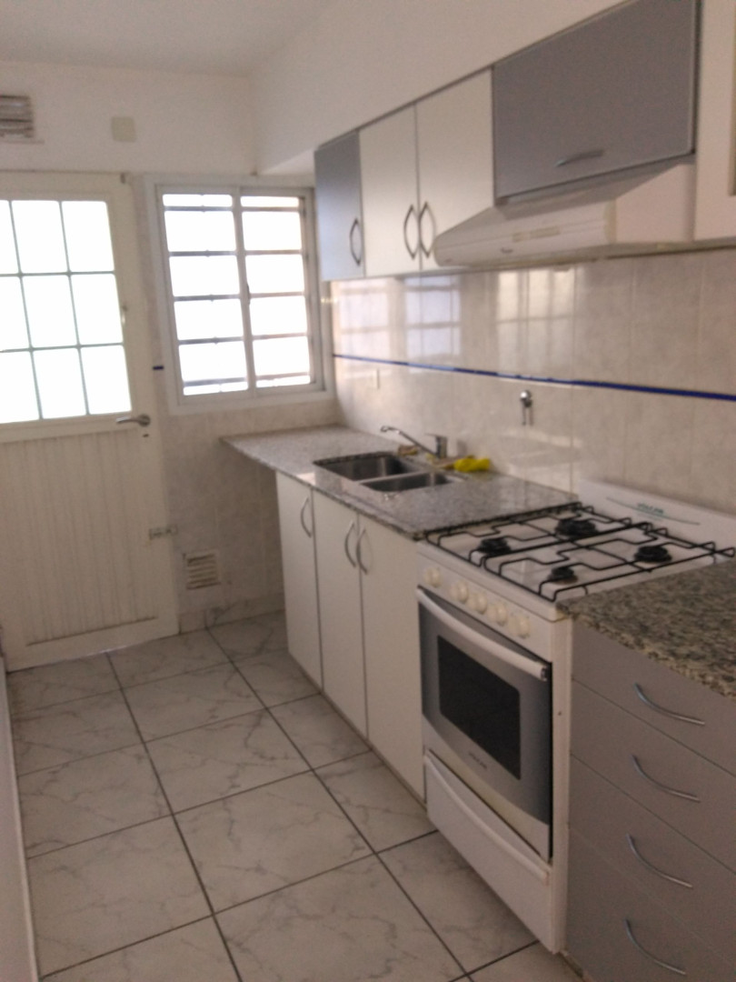 Departamento en Alquiler en Pasaje Vergara 87, Macrocentro, Bahía Blanca - Bahía Blanca Propiedades | SITIO OFICIAL l
