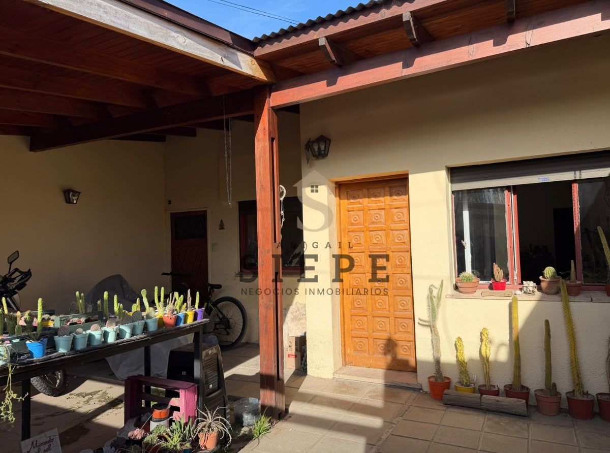 Casa en Venta en Inglaterra 554, Pacifico, Bahía Blanca - Bahía Blanca Propiedades | SITIO OFICIAL l