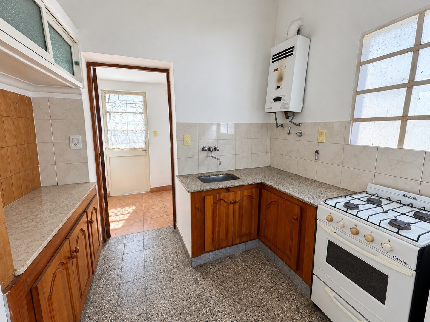 Casa en Alquiler en Azara 760, Tiro Federal, Bahía Blanca - Bahía Blanca Propiedades | SITIO OFICIAL l