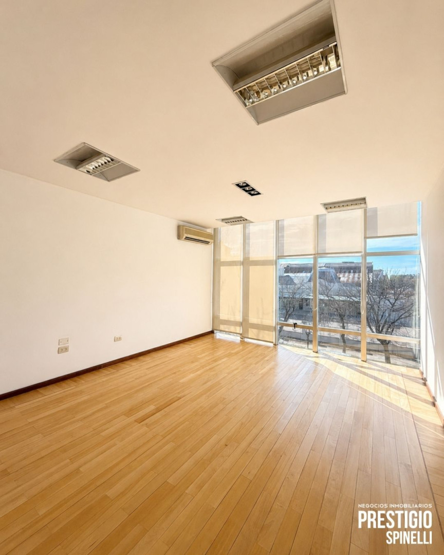 Oficina en Alquiler en Avenida Daniel Cerri 757, Centro, Bahía Blanca - Bahía Blanca Propiedades | SITIO OFICIAL l