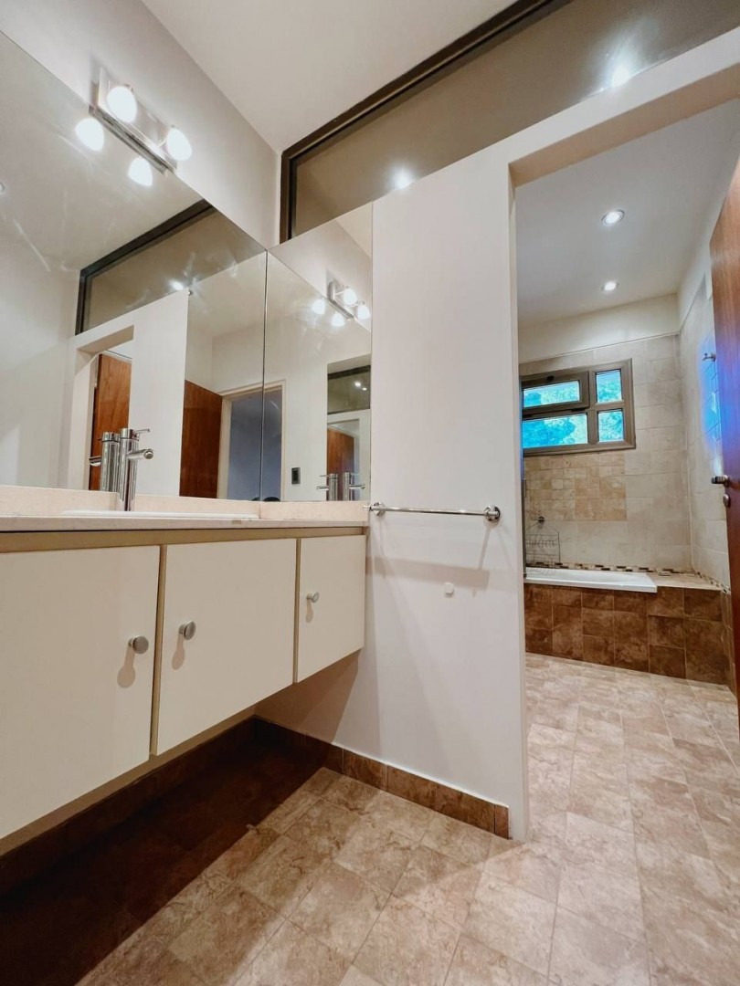 Casa en Alquiler en Lahual 170, B8002 Bahía Blanca, Provincia De Buenos Aires, Patagonia, Bahía Blanca - Bahía Blanca Propiedades | SITIO OFICIAL l