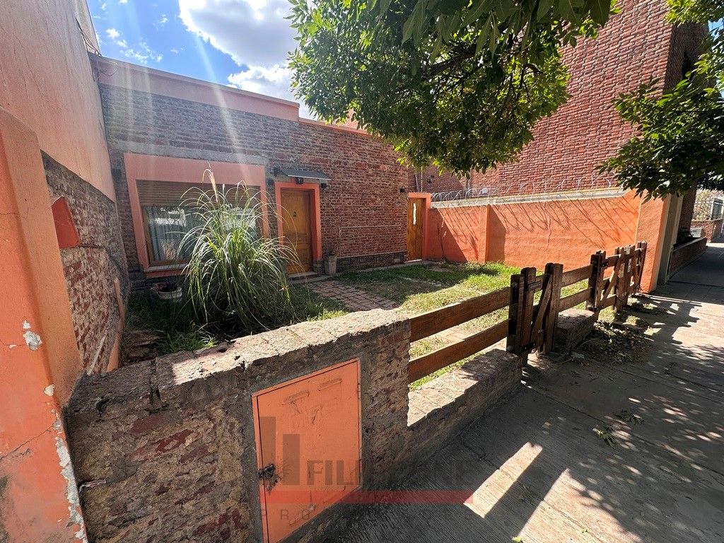 Casa en Venta en Córdoba 38, Universitario, Bahía Blanca - Bahía Blanca Propiedades | SITIO OFICIAL l