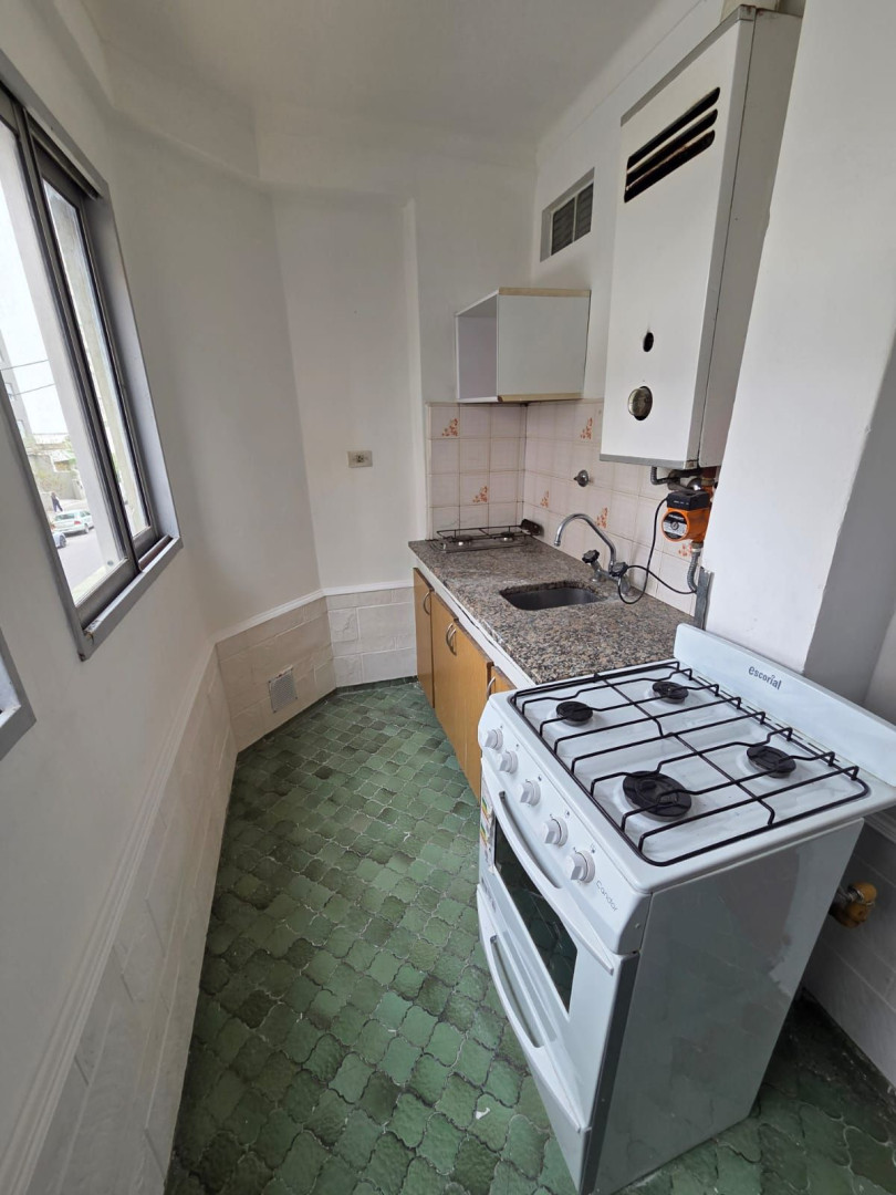 Departamento en Alquiler en Caronti 92, Centro, Bahía Blanca - Bahía Blanca Propiedades | SITIO OFICIAL l