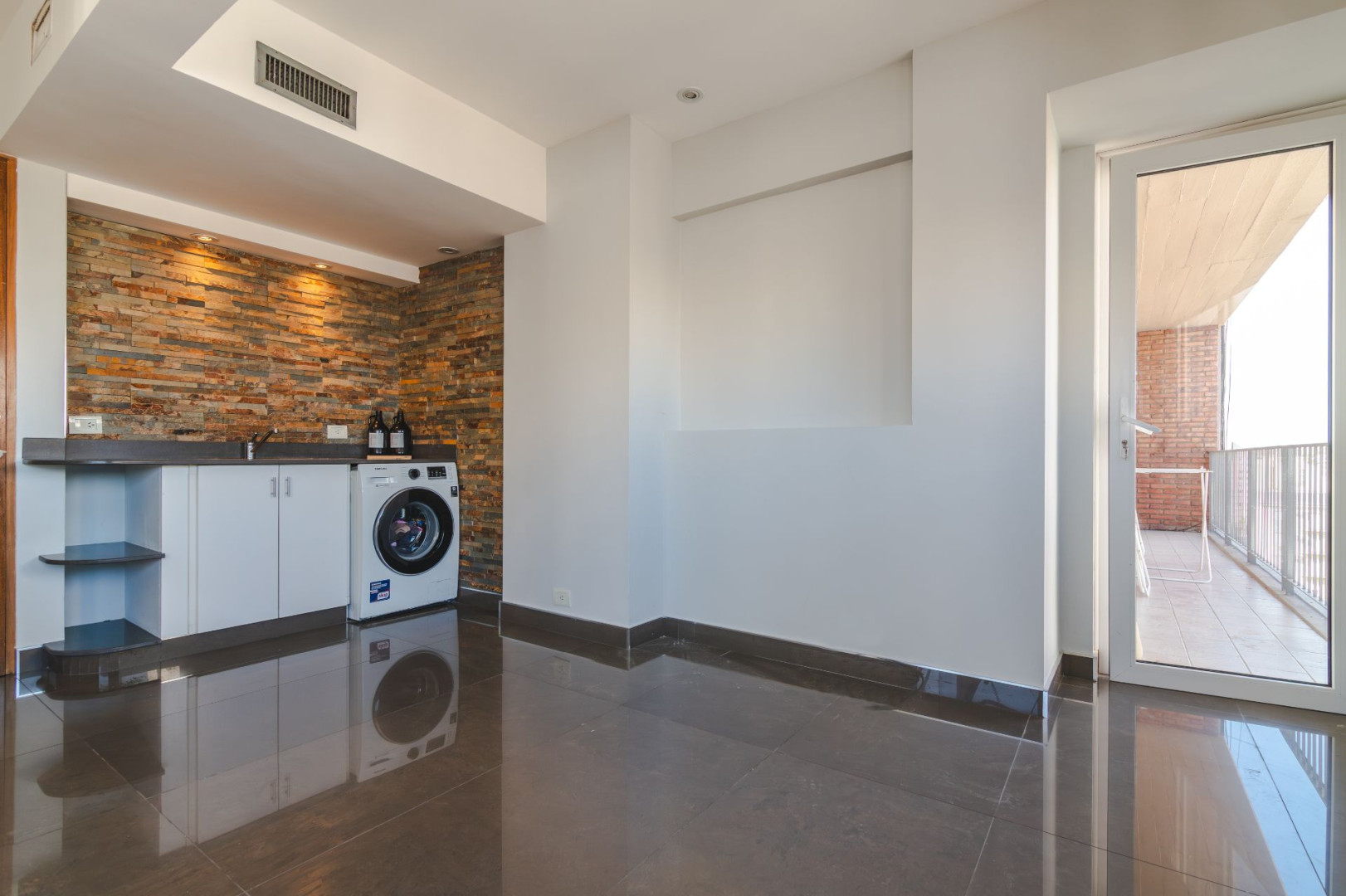 Piso en Venta en Yrigoyen 300, Macrocentro, Bahía Blanca - Bahía Blanca Propiedades | SITIO OFICIAL l