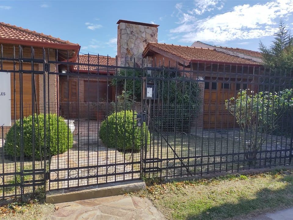Casa en Alquiler en Alberti 602,  Bahía Blanca - Bahía Blanca Propiedades | SITIO OFICIAL l