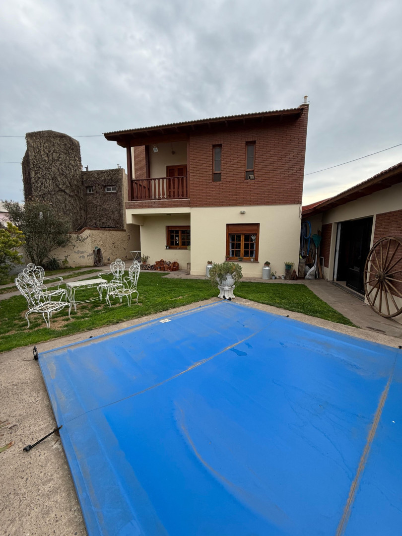 Casa en Venta en Alfonsina Storni 1878, Villa Floresta, Bahía Blanca - Bahía Blanca Propiedades | SITIO OFICIAL l