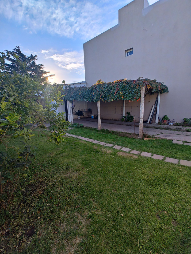 Casa en Venta en España 316,  Tornquist - Bahía Blanca Propiedades | SITIO OFICIAL l