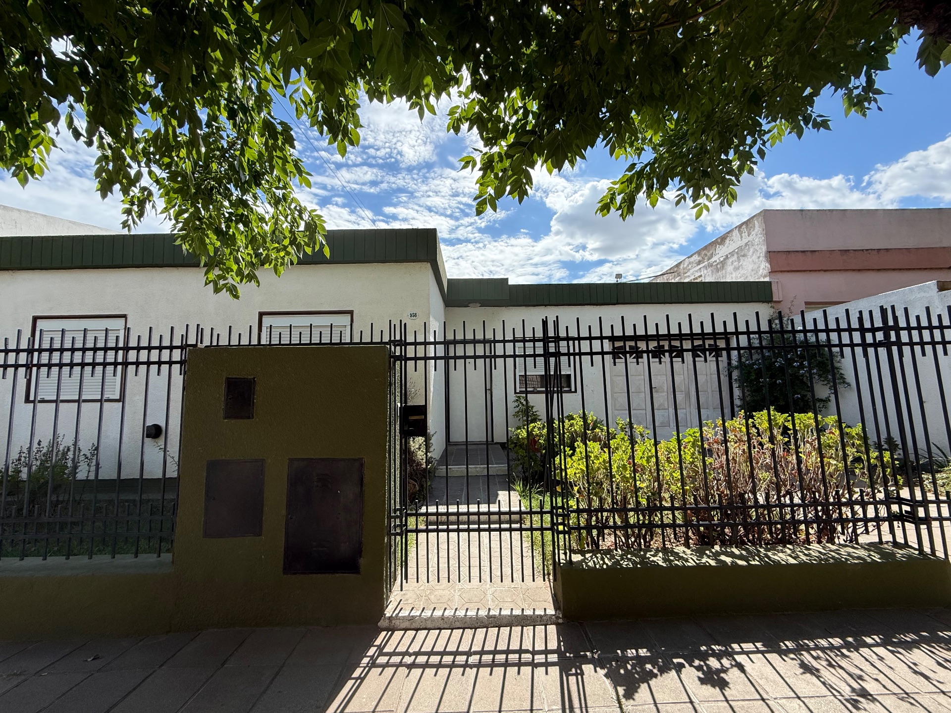 Casa en Venta en Pasaje Ranqueles 958, Rosendo Lopez, Bahía Blanca - Bahía Blanca Propiedades | SITIO OFICIAL l