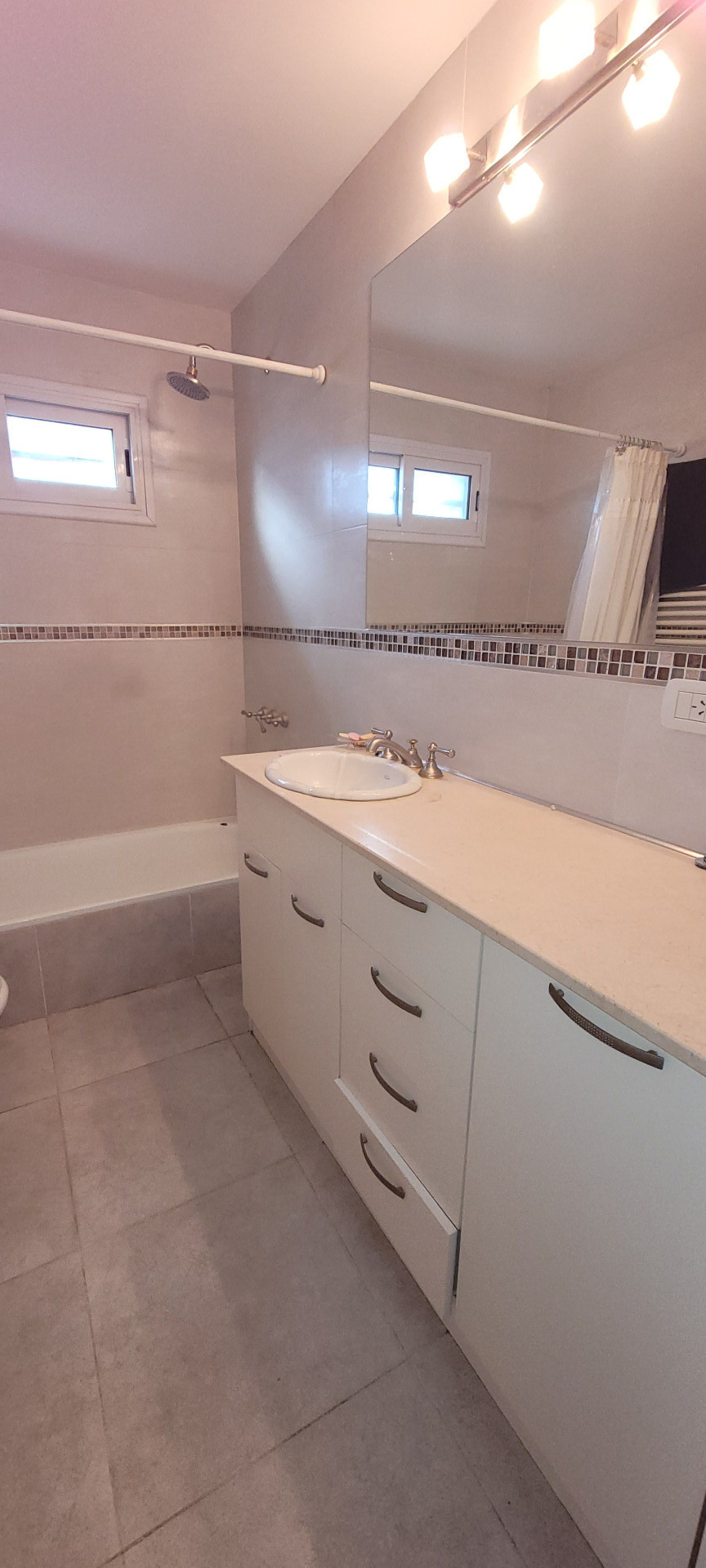 Casa en Venta en Los Churrinches 3960, Paihuen, Bahía Blanca - Bahía Blanca Propiedades | SITIO OFICIAL l