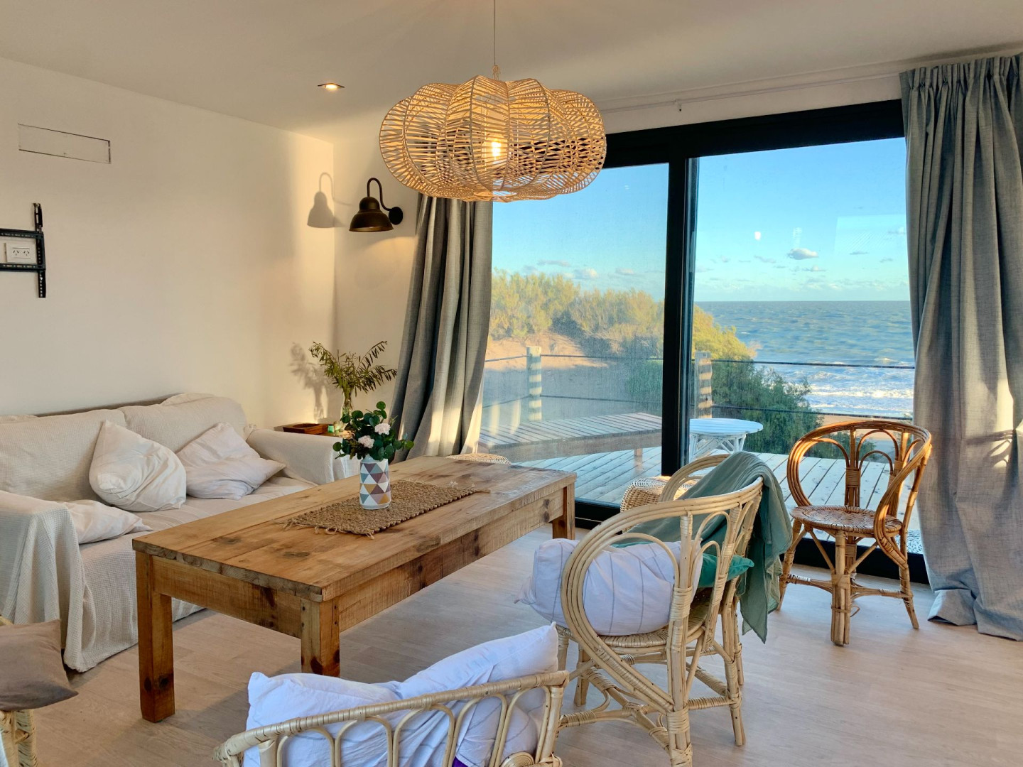 Casa en Venta en Costanera Entre Aladino Y Los Alamos, El Sauce, Monte Hermoso - Bahía Blanca Propiedades | SITIO OFICIAL l