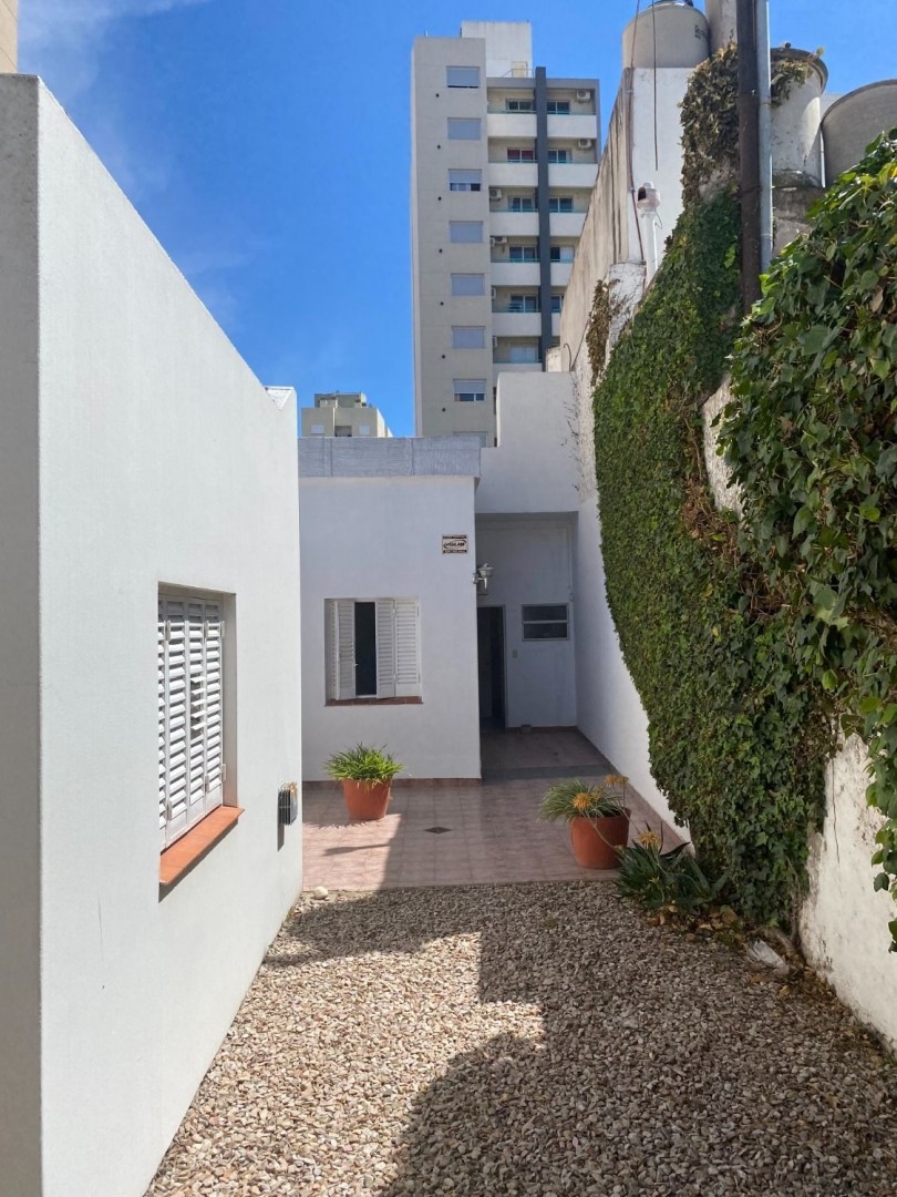 Casa en Venta en Caronti 200, Macrocentro, Bahía Blanca - Bahía Blanca Propiedades | SITIO OFICIAL l