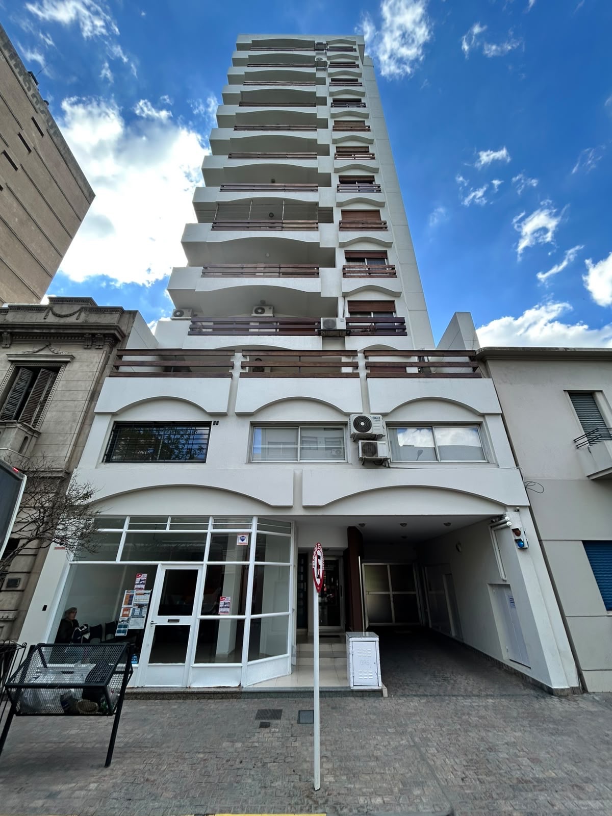 Departamento en Alquiler en Sarmiento 200, Centro, Bahía Blanca - Bahía Blanca Propiedades | SITIO OFICIAL l