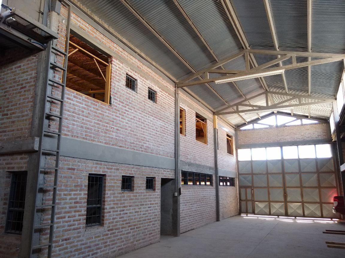 Galpón en Venta en Colegio Nacional 500,  Villa Regina - Bahía Blanca Propiedades | SITIO OFICIAL l