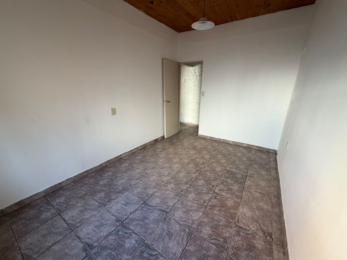 Departamento Interno en Alquiler en Estomba 2746, Los Almendros, Bahía Blanca - Bahía Blanca Propiedades | SITIO OFICIAL l