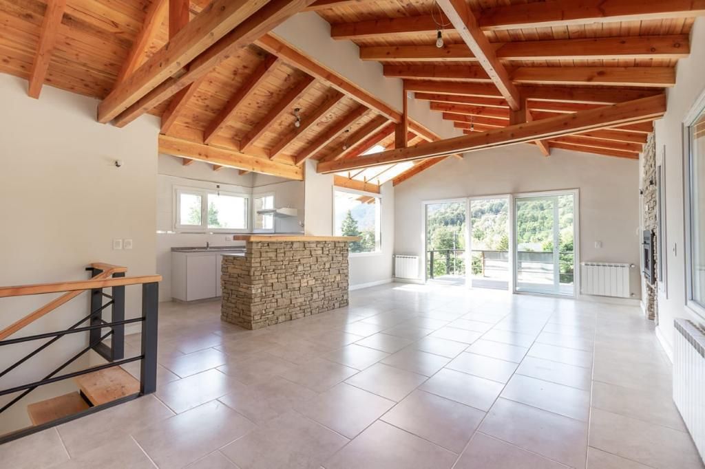 Casa en Venta en Traful 289,  Villa la Angostura - Bahía Blanca Propiedades | SITIO OFICIAL l