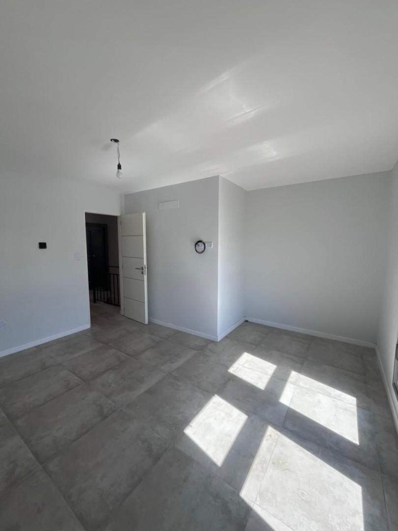 Triplex en Venta en MALVINAS, 33, Las Dunas, Monte Hermoso - Bahía Blanca Propiedades | SITIO OFICIAL l