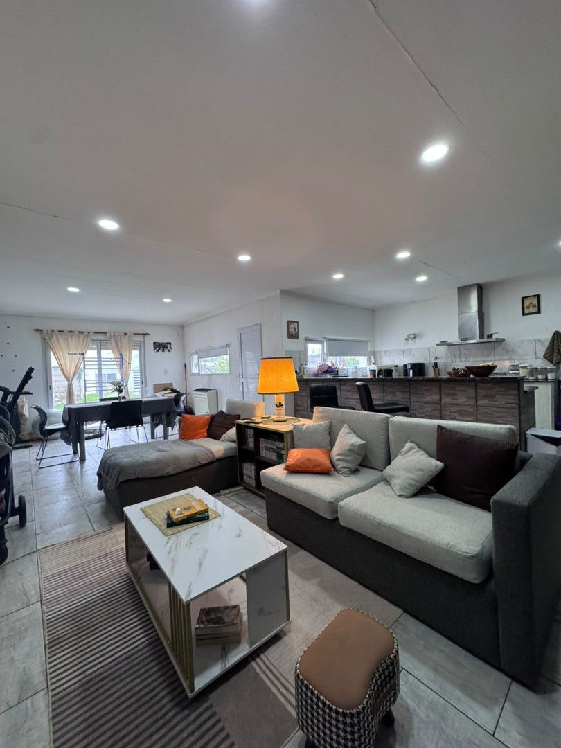 Casa + Departamento en Venta en Avenente 154, 5 de Abril, Bahía Blanca - Bahía Blanca Propiedades | SITIO OFICIAL l
