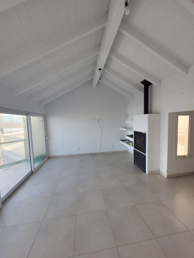 Casa en Venta en Avenida Peron 700,  Monte Hermoso - Bahía Blanca Propiedades | SITIO OFICIAL l