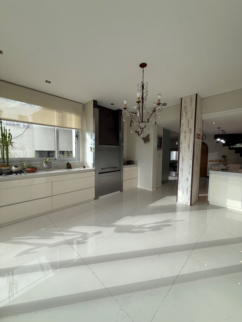 Casa en Venta en Italia 100, Centro, Bahía Blanca - Bahía Blanca Propiedades | SITIO OFICIAL l
