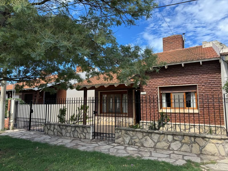 Casa en Venta en  Fossatty 1370, Dufaur, Monte Hermoso - Bahía Blanca Propiedades | SITIO OFICIAL l