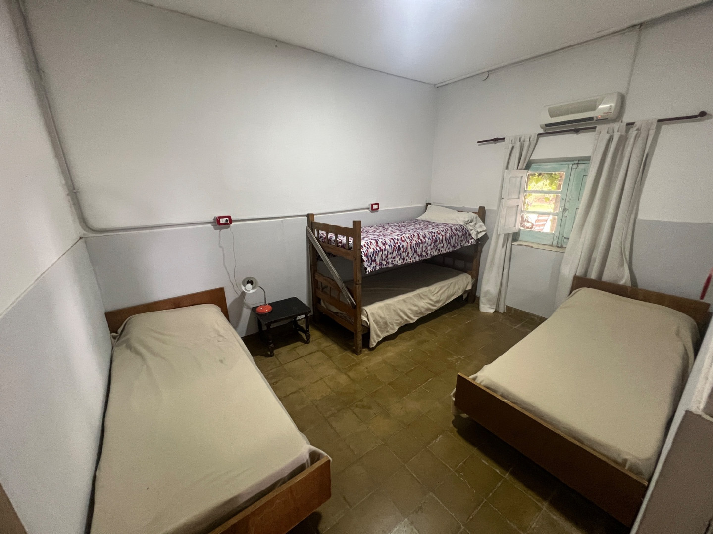 Casaquinta en Venta en Adolfo Kugler 1000,  Tornquist - Bahía Blanca Propiedades | SITIO OFICIAL l
