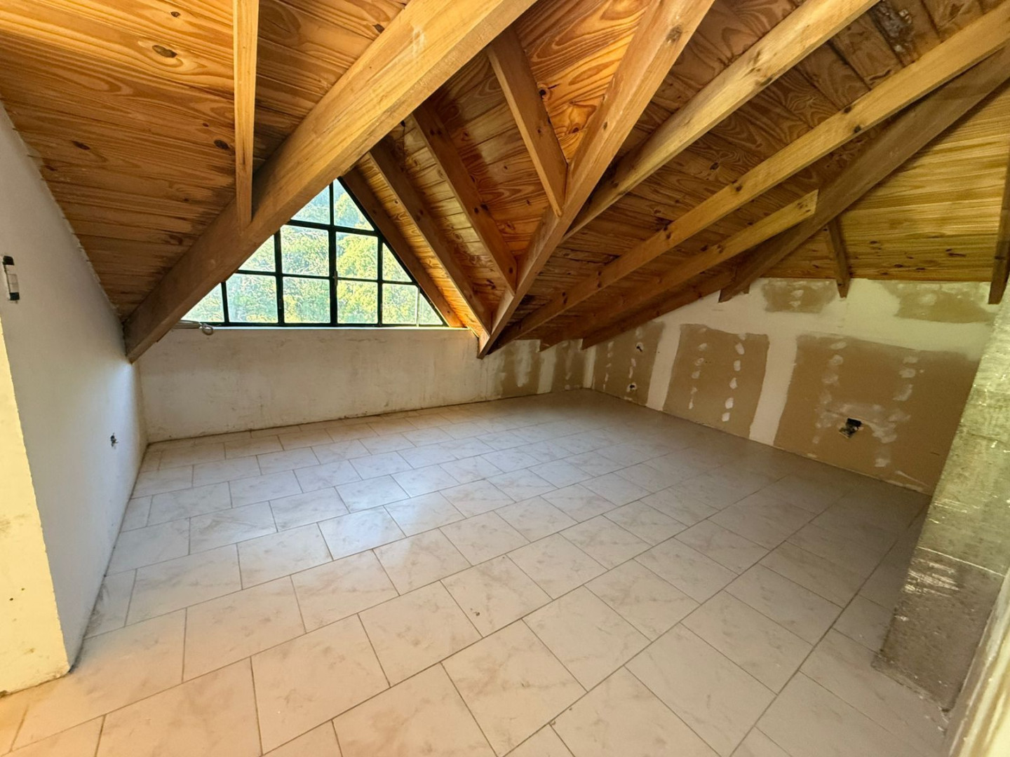 Casa en Venta en Lucía Miranda 135, Los Chañares, Bahía Blanca - Bahía Blanca Propiedades | SITIO OFICIAL l