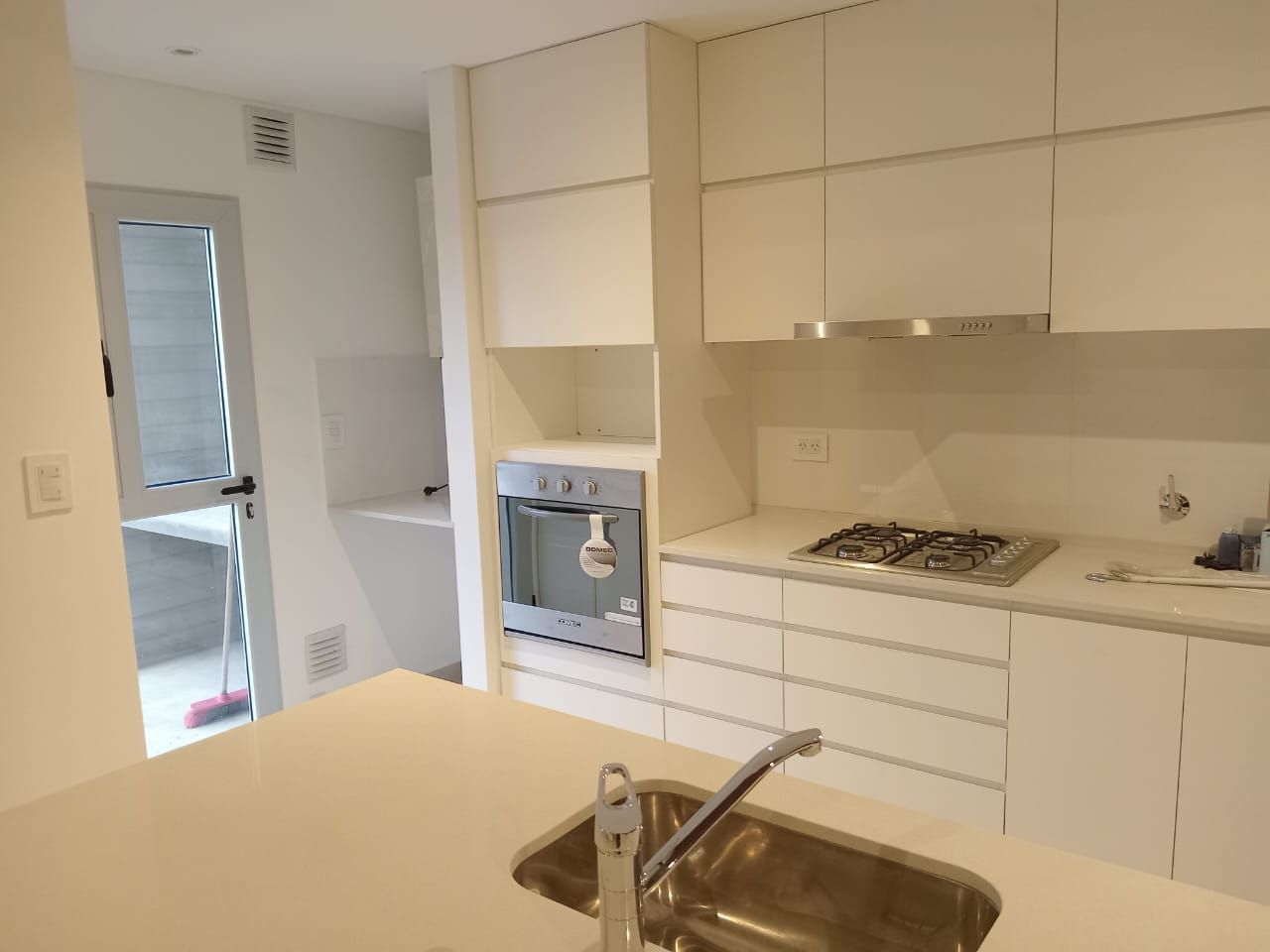 Casa en Alquiler en Tres Sargentos 2659, Altos de la Bahia, Bahía Blanca - Bahía Blanca Propiedades | SITIO OFICIAL l