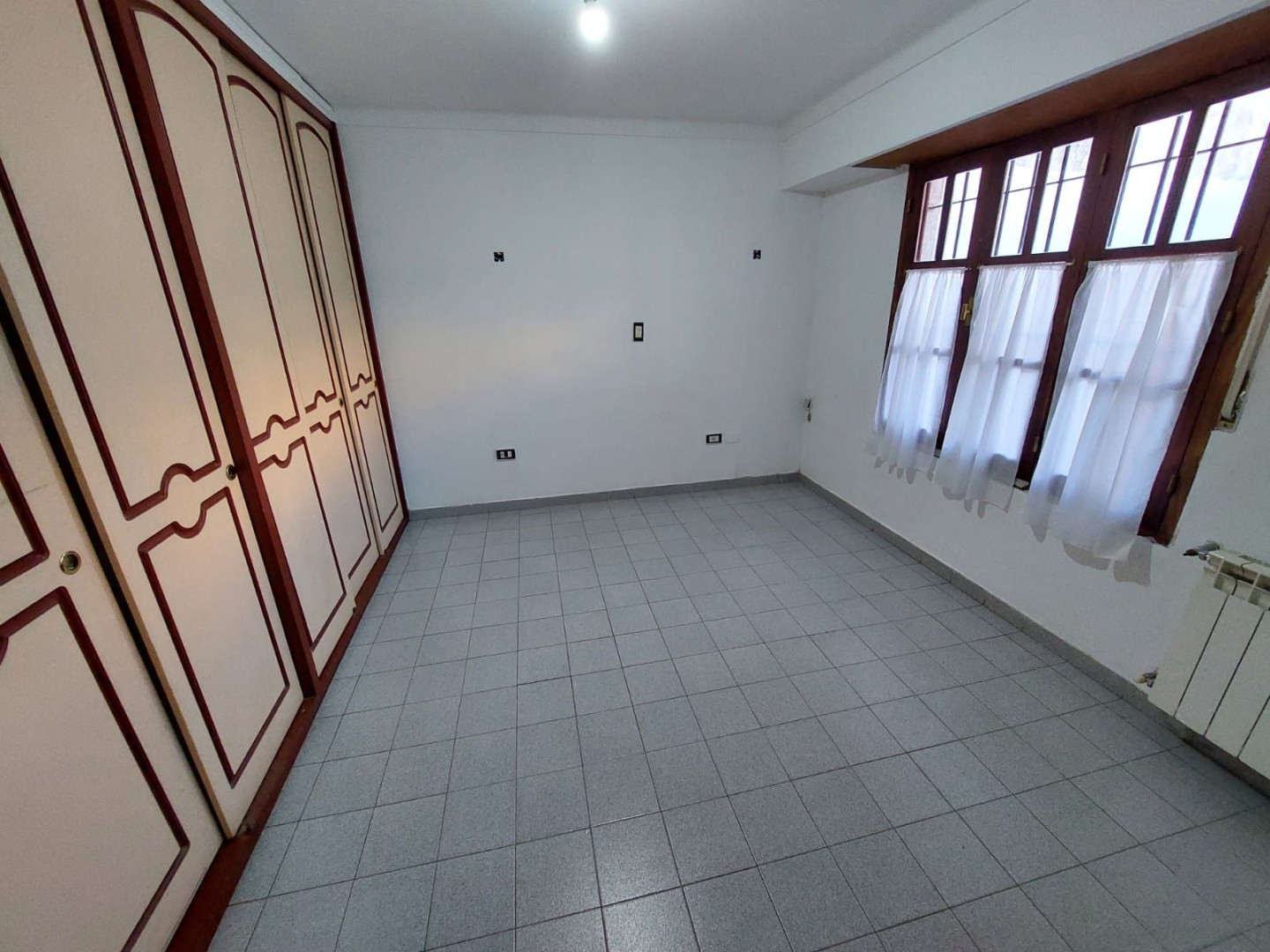 Casa en Alquiler en Corrientes 435, Macrocentro, Bahía Blanca - Bahía Blanca Propiedades | SITIO OFICIAL l